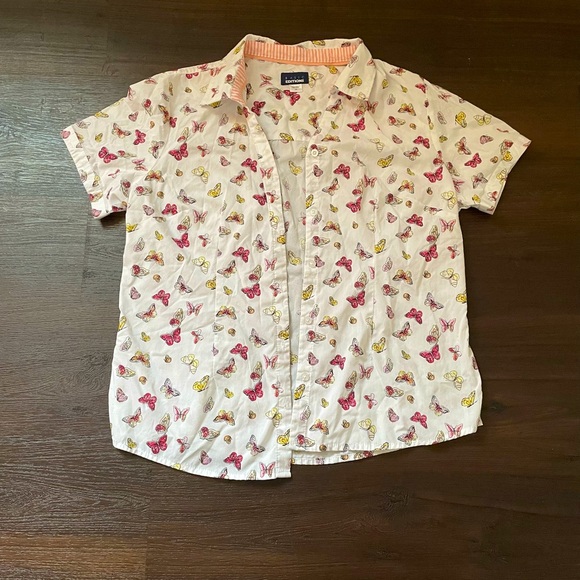 Basic Editions Tops - Butterfly Button Down Shirt Sleeve Collared Shirt